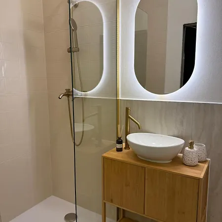 Apartman Ollies A Saunia S Voucherem Na Snidani Az Pro 6 Osob Ostrava Exteriér fotografie