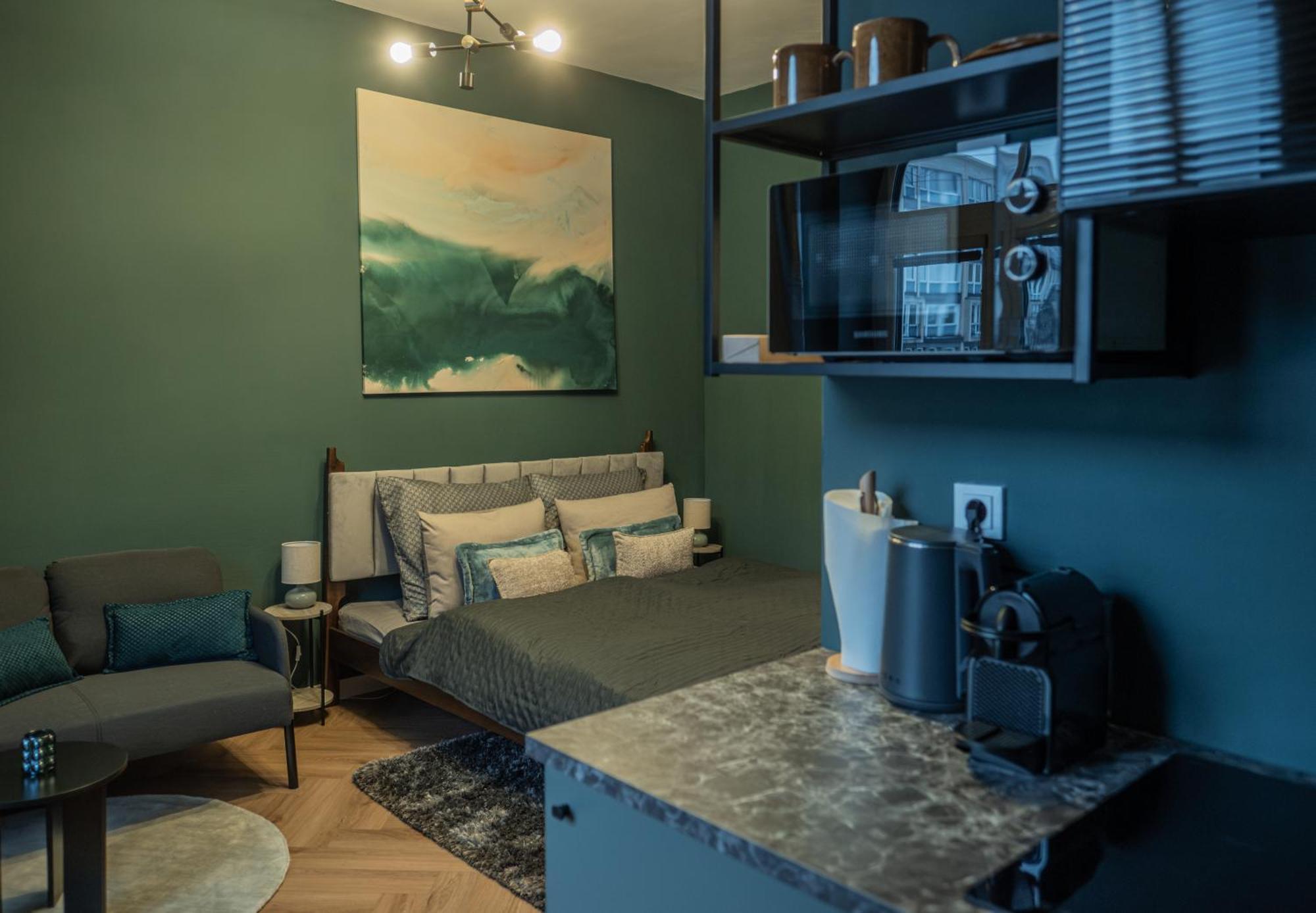 Ollies A Saunia S Voucherem Na Snidani Az Pro 6 Osob Apartment Ostrava