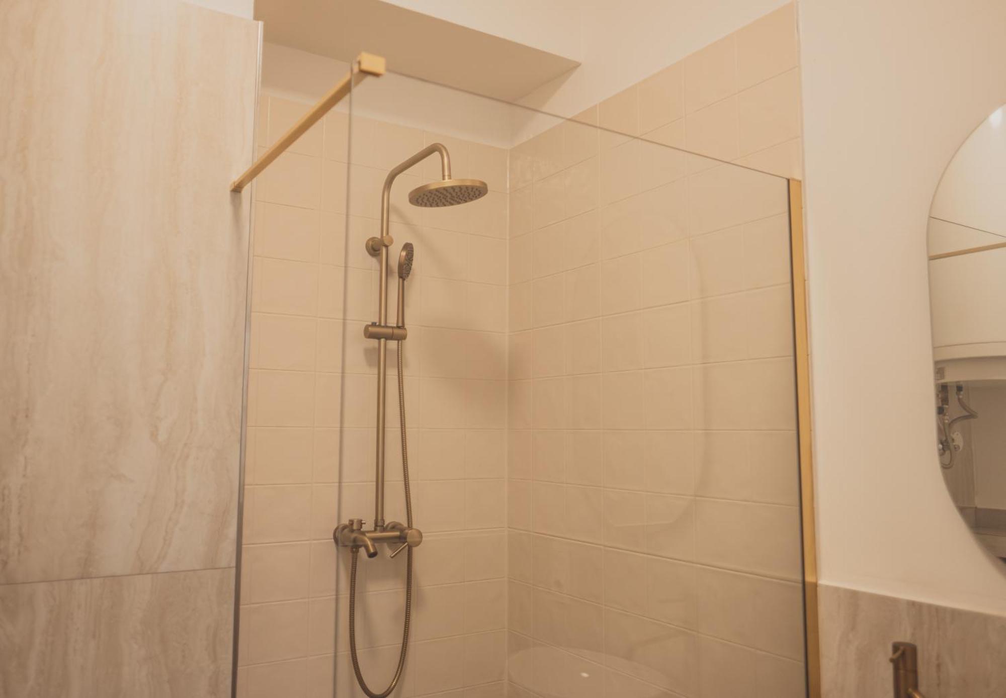 Apartment Ollies A Saunia S Voucherem Na Snidani Az Pro 6 Osob Ostrava